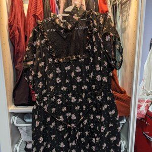 Notes & Roses Lace Collar Dress Plus Size